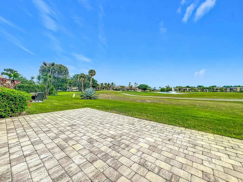 4545 Luxemburg Court Lake Worth FL 33467