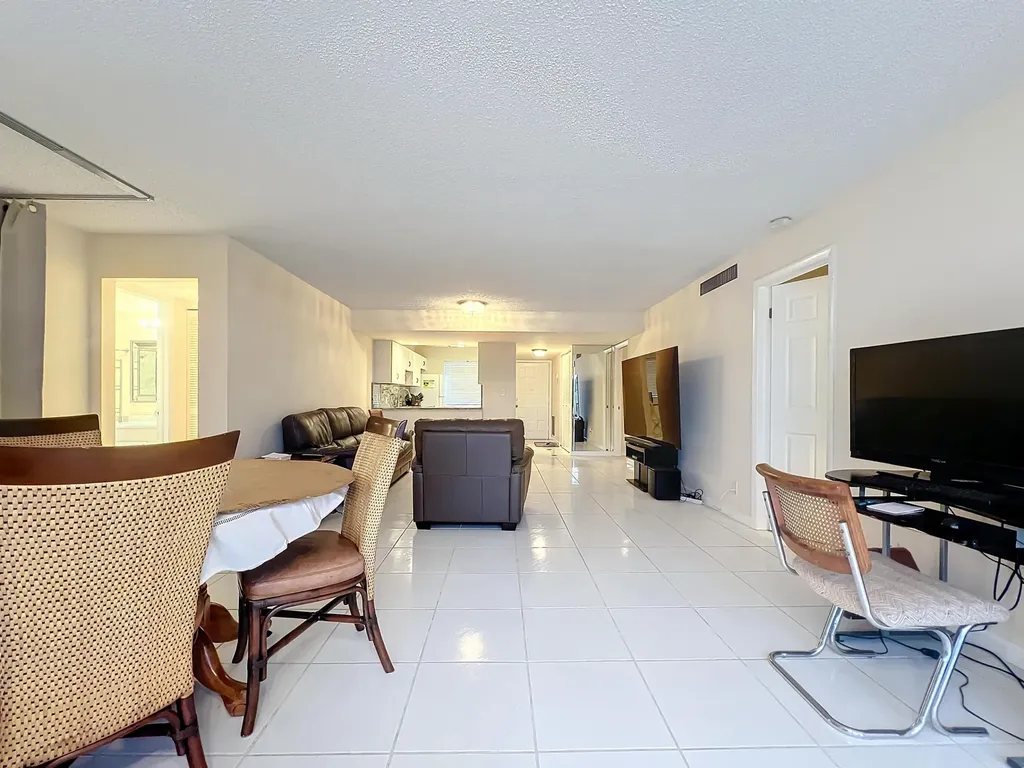 4545 Luxemburg Court Lake Worth FL 33467
