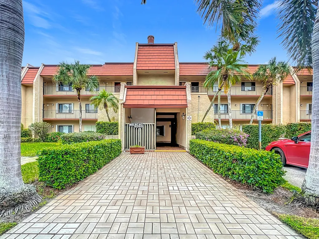 4545 Luxemburg Court Lake Worth FL 33467