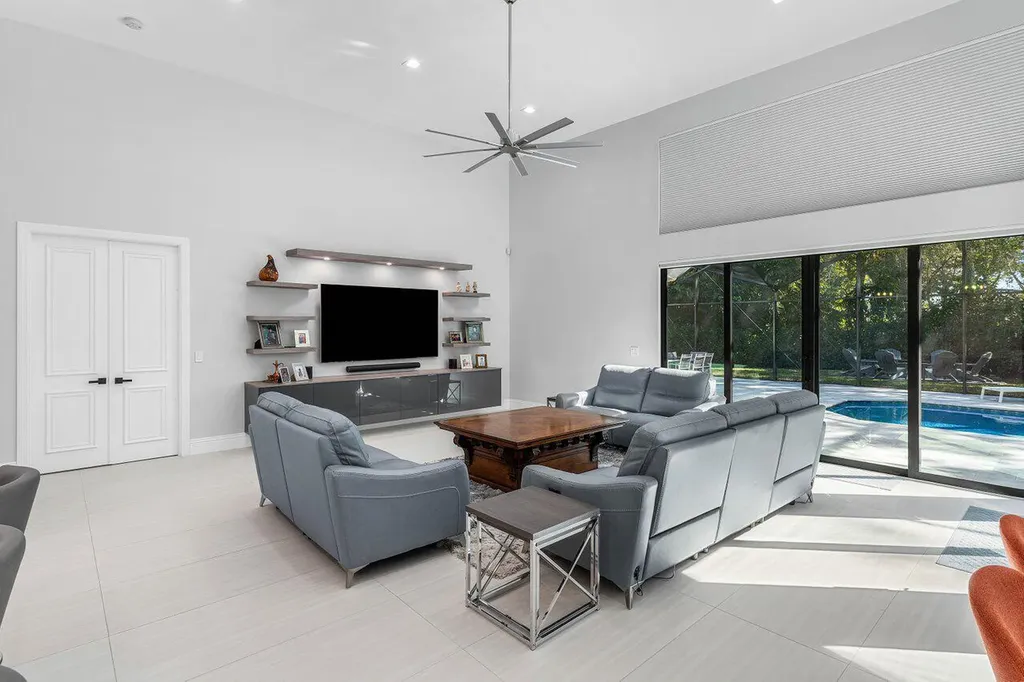 17607 Bocaire Place Boca Raton FL 33487