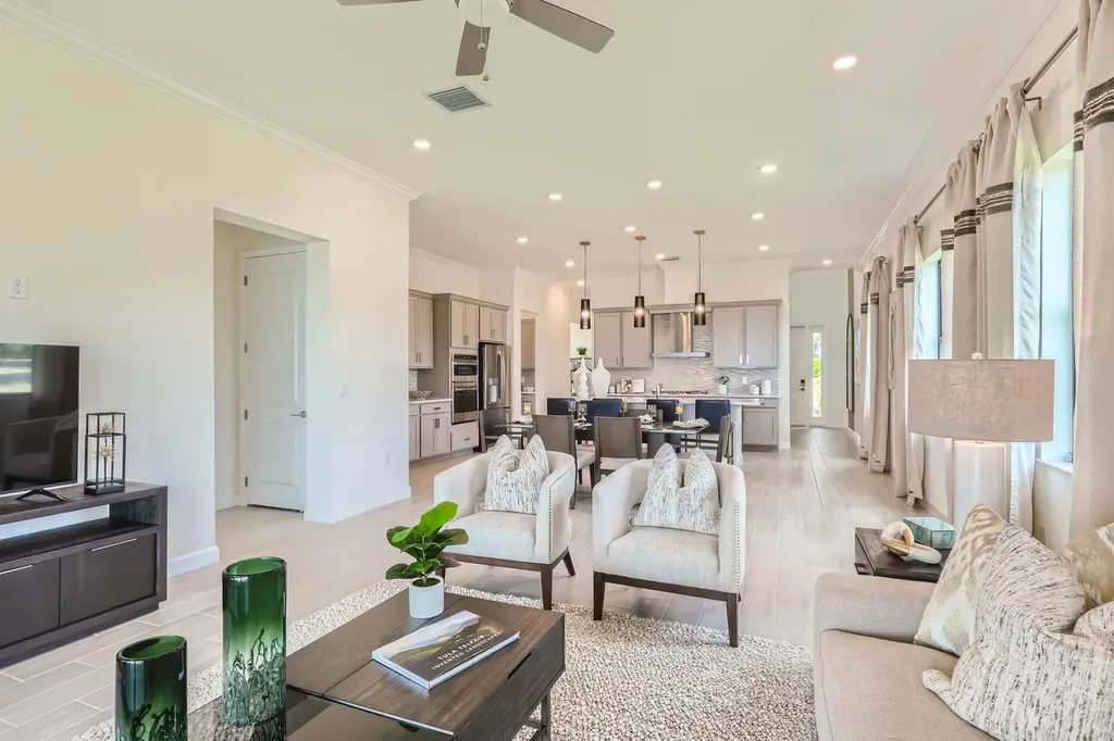 470 SE Fascino Circle Port St Lucie FL 34984