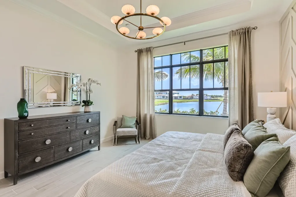 470 SE Fascino Circle Port St Lucie FL 34984