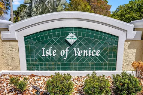 719 NW San Remo Circle Port St Lucie FL 34986