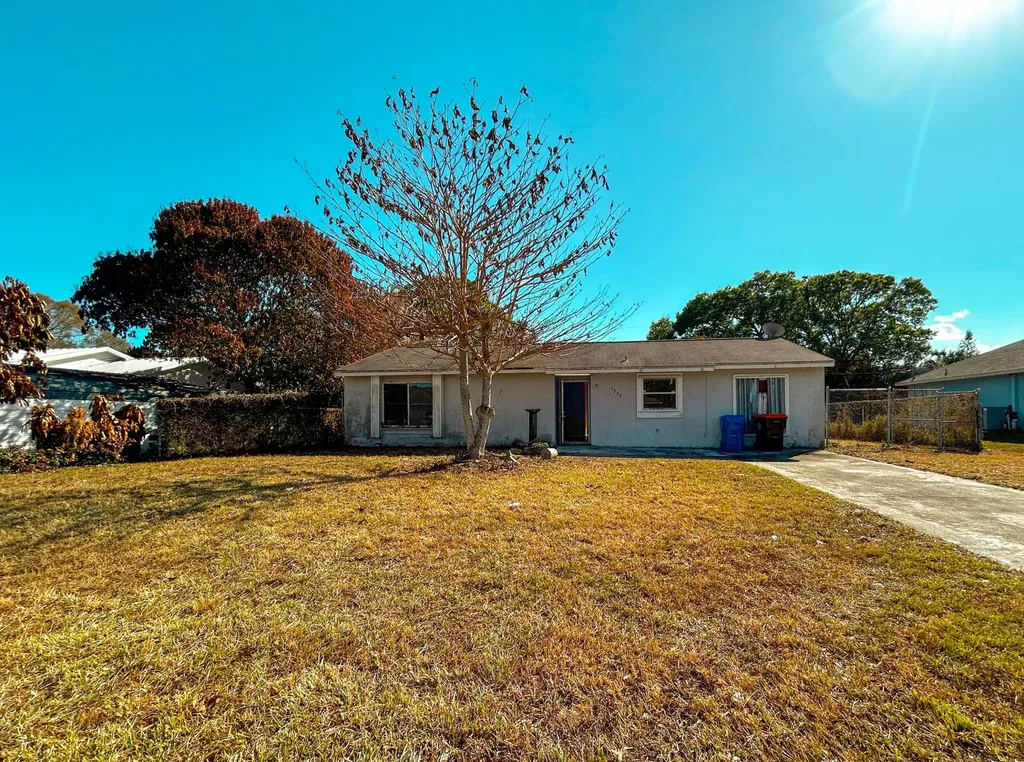 1355 23rd Place SW Vero Beach FL 32962
