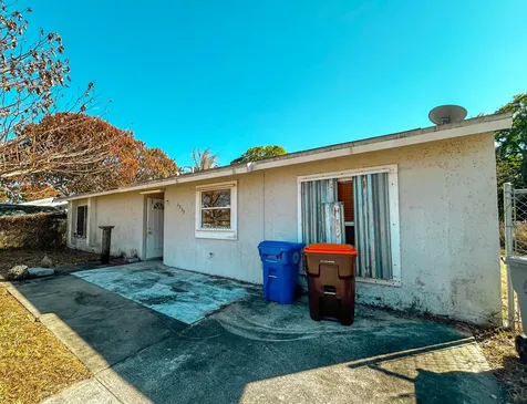 1355 23rd Place SW Vero Beach FL 32962