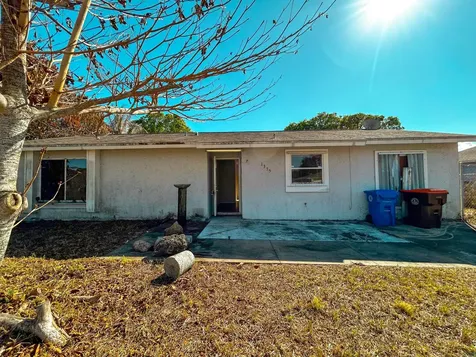 1355 23rd Place SW Vero Beach FL 32962