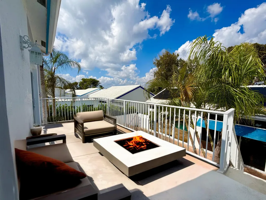 3687 Mykonos Court Boca Raton FL 33487