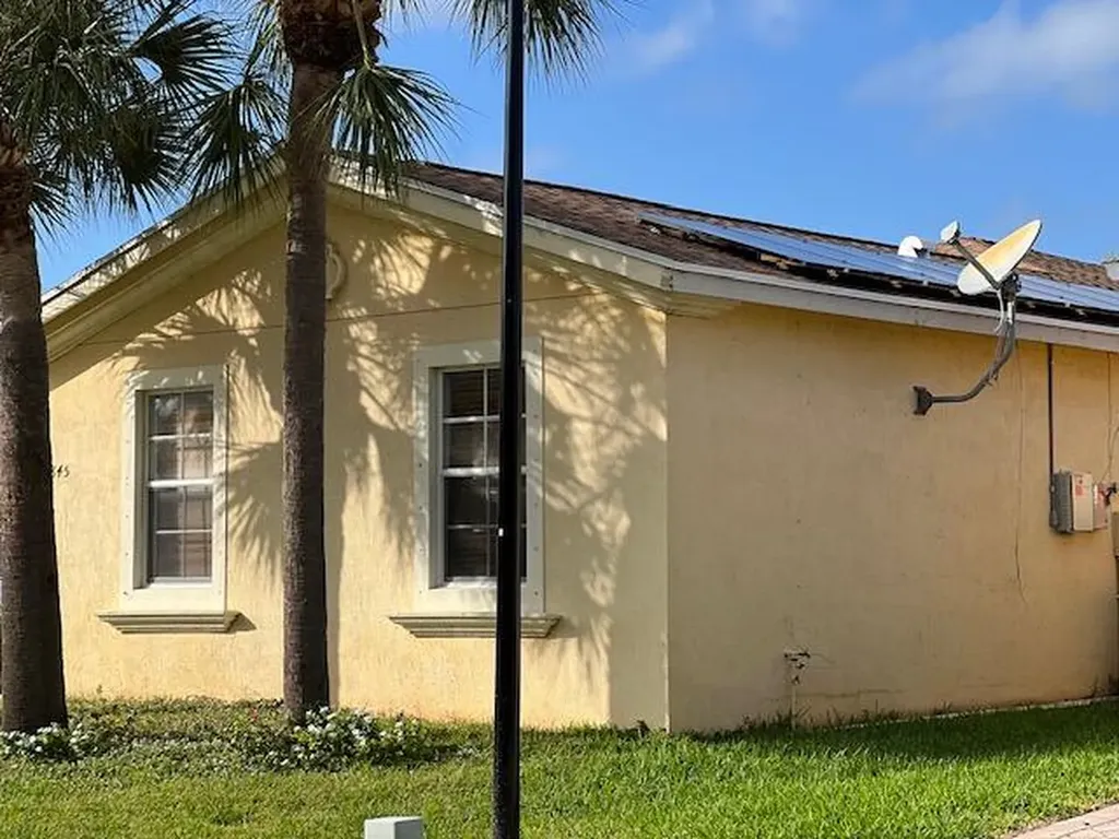 5845 Gypsum Place West Palm Beach FL 33413