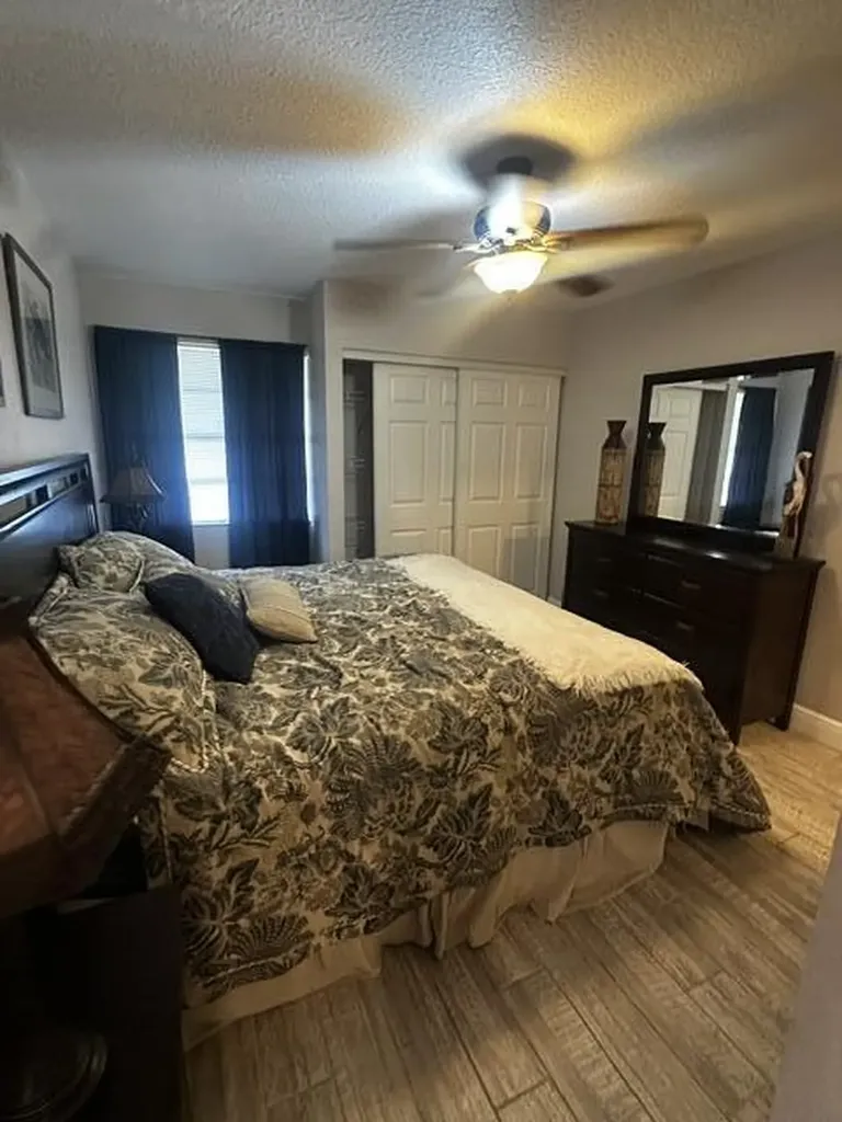 29 Flanders A Delray Beach FL 33484