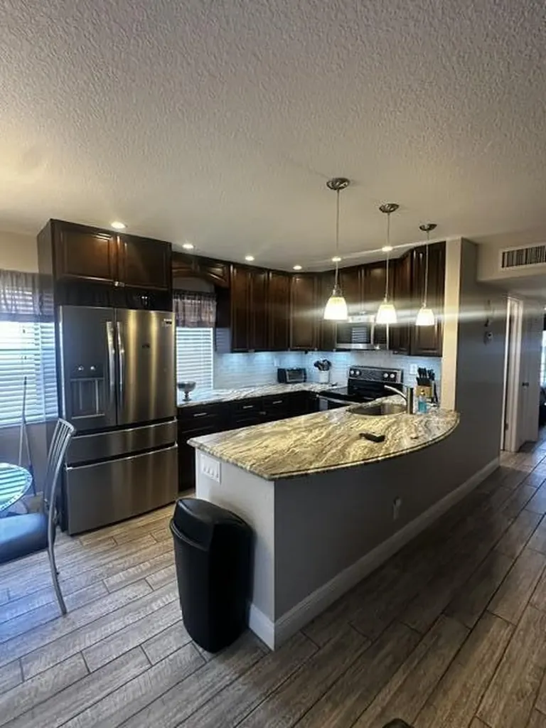 29 Flanders A Delray Beach FL 33484