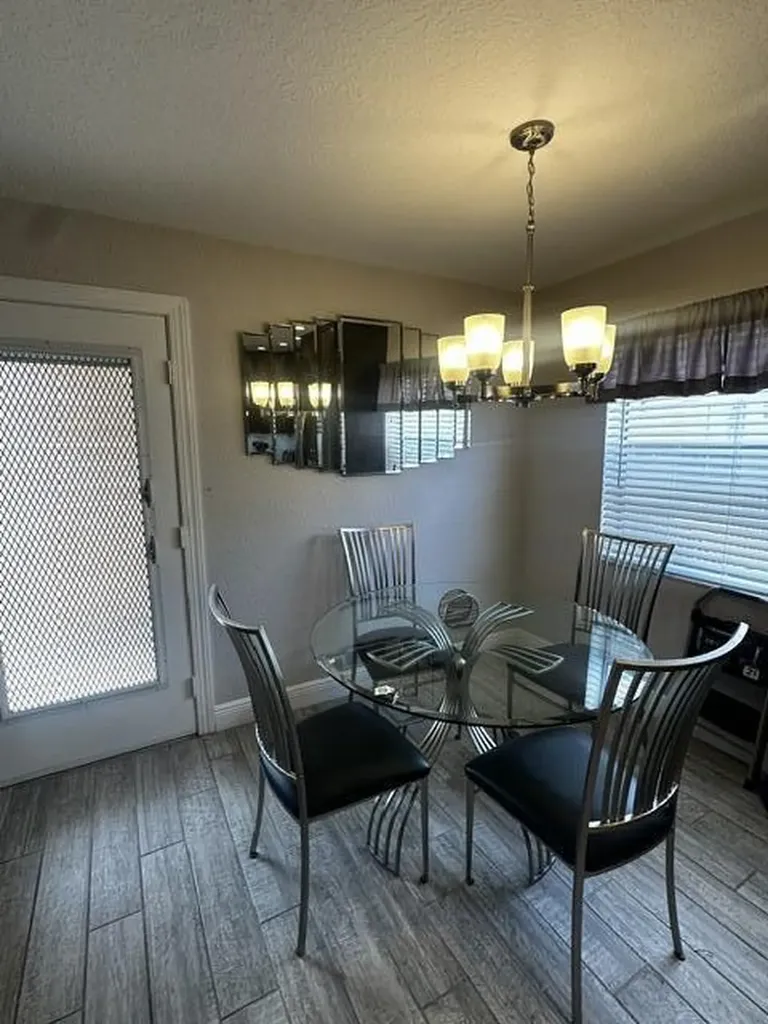 29 Flanders A Delray Beach FL 33484