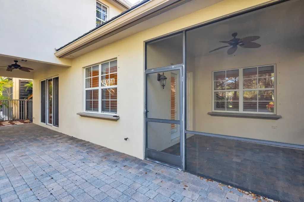 957 Mill Creek Drive Palm Beach Gardens FL 33410
