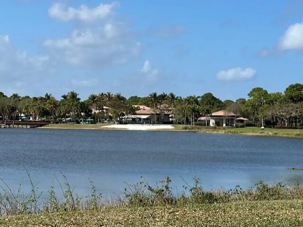 957 Mill Creek Drive Palm Beach Gardens FL 33410