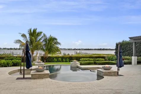 3042 NW Radcliffe Way Palm City FL 34990