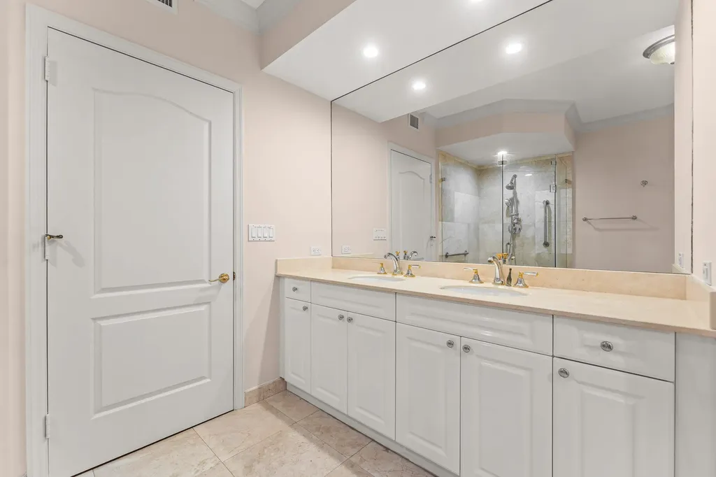 550 SE Mizner Boulevard Boca Raton FL 33432