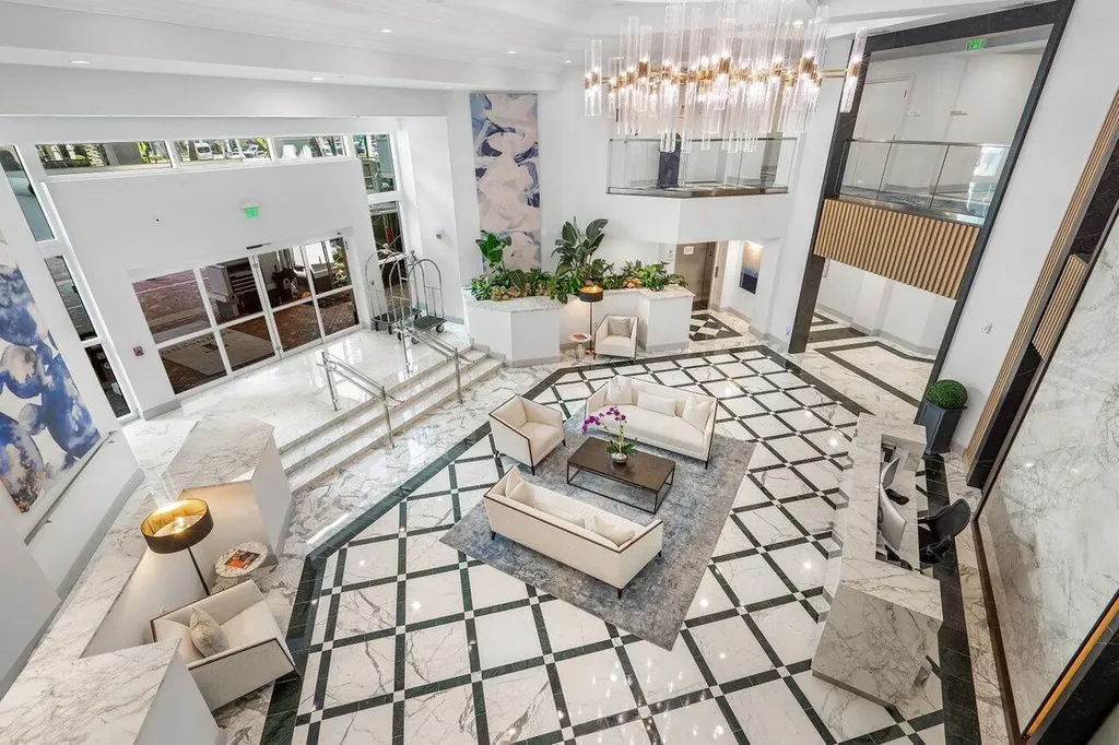 550 SE Mizner Boulevard Boca Raton FL 33432