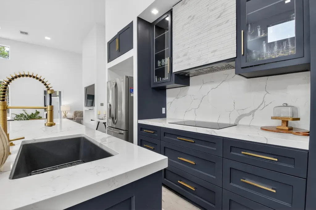 2464 NW 66th Drive Boca Raton FL 33496