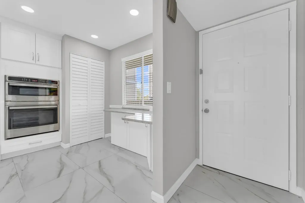 7192 Huntington Lane Delray Beach FL 33446