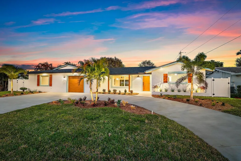 1607 Seabrook Road Jupiter FL 33469
