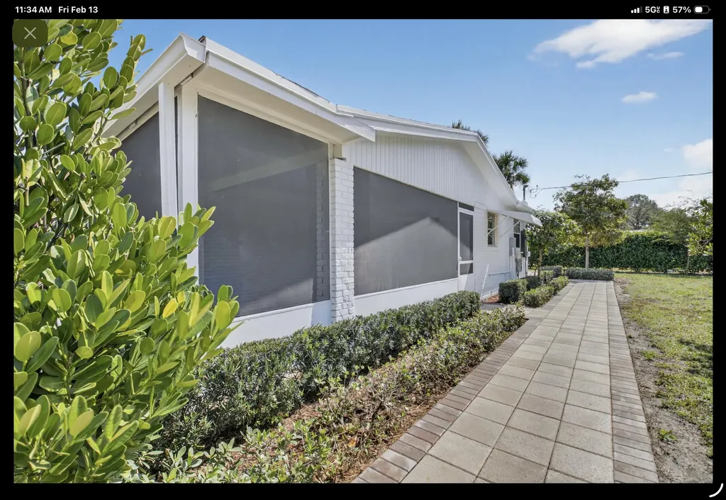 5844 Western Way Lake Worth FL 33463