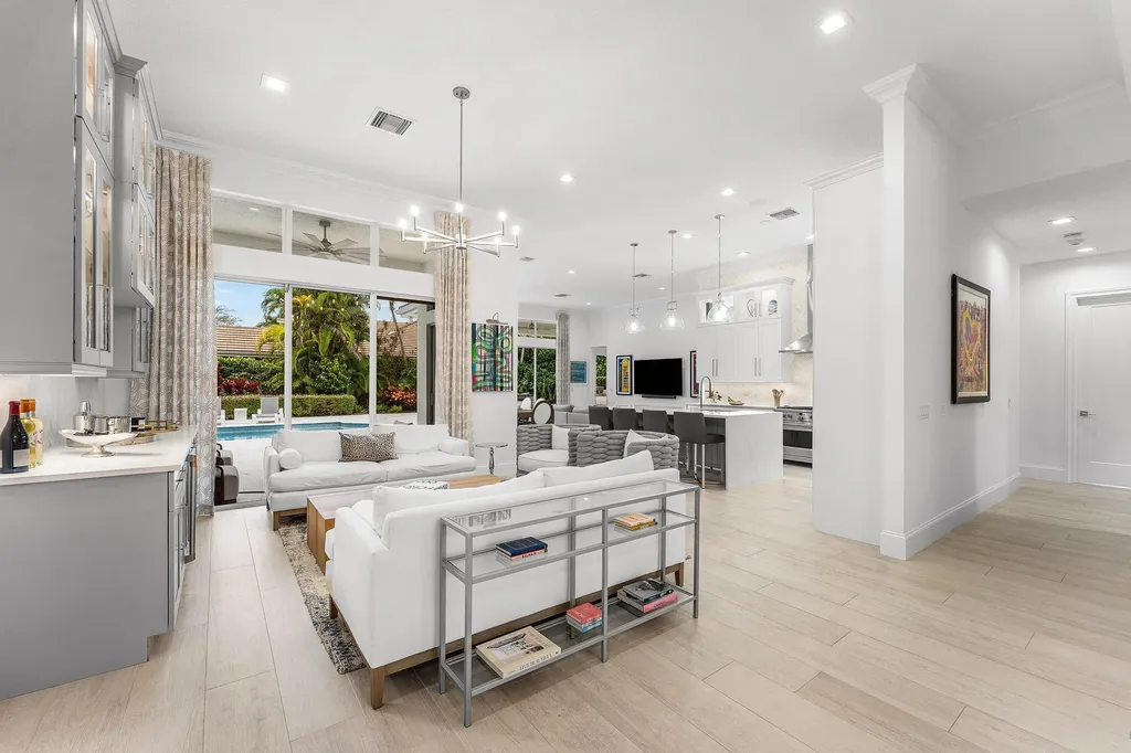132 Pembroke Drive Palm Beach Gardens FL 33418