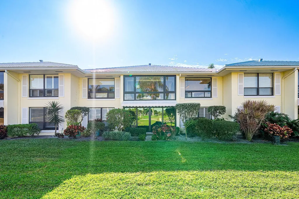 3637 Quail Ridge Drive Boynton Beach FL 33436