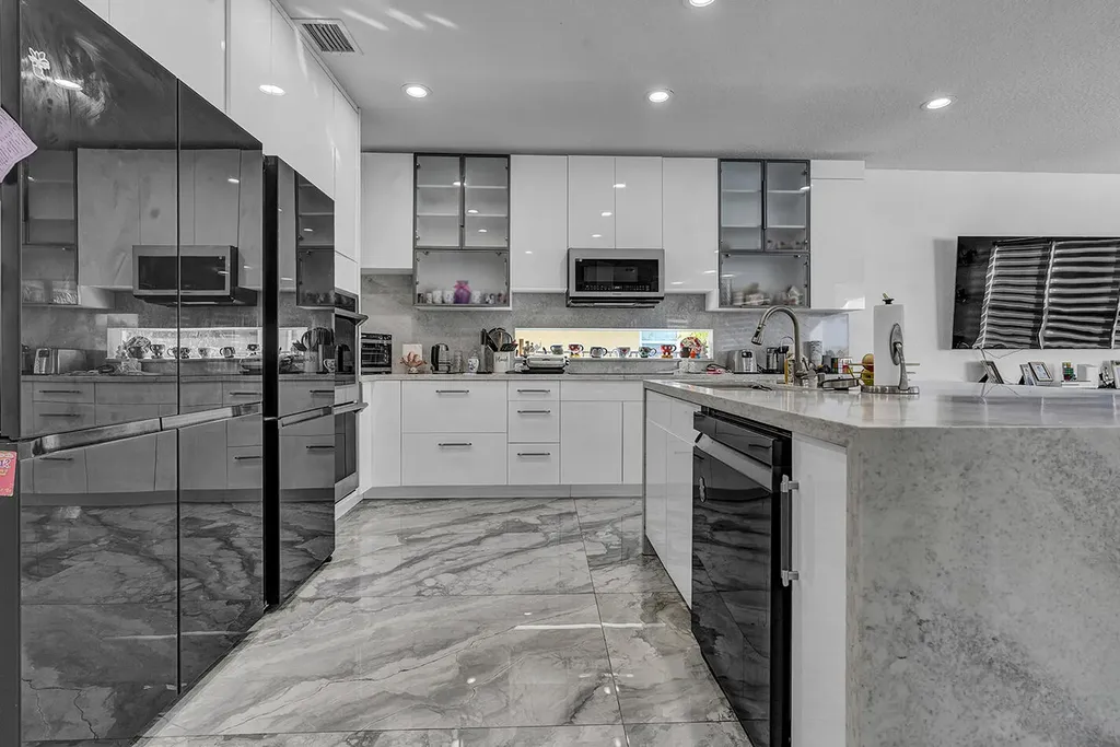 15643 Messina Isle Court Delray Beach FL 33446