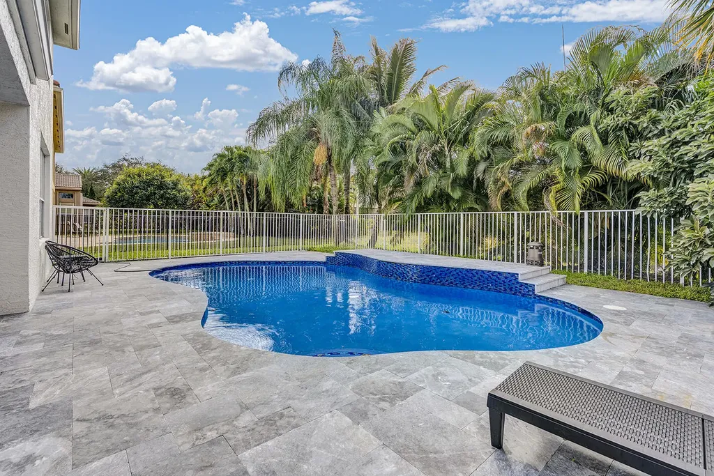 15643 Messina Isle Court Delray Beach FL 33446