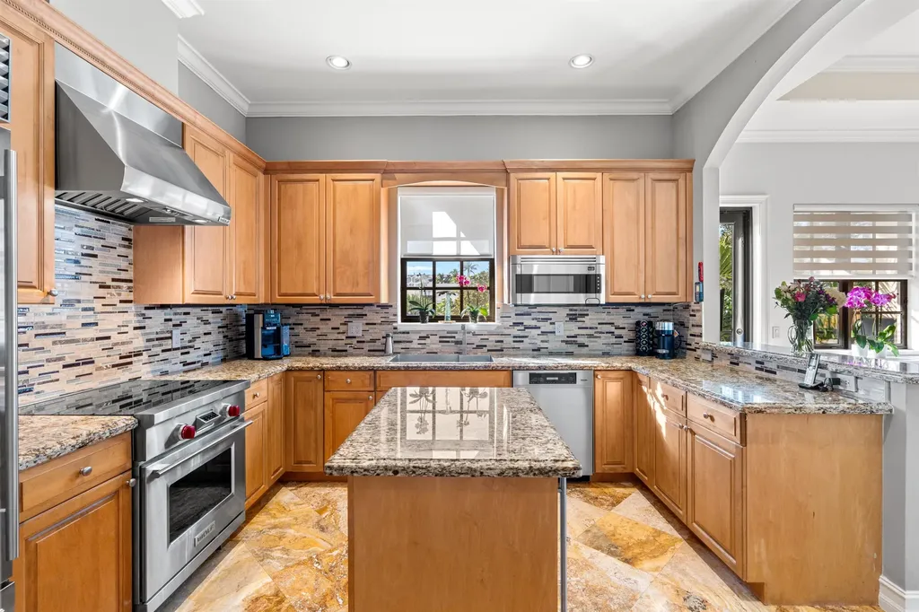 65 NE 4th Avenue Delray Beach FL 33483