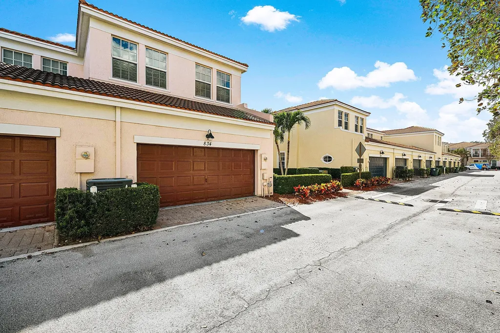 834 NW 83rd Lane Boca Raton FL 33487