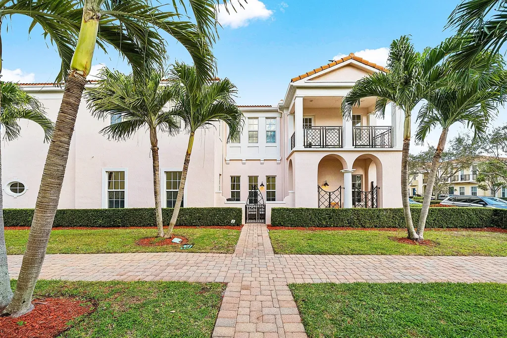 834 NW 83rd Lane Boca Raton FL 33487