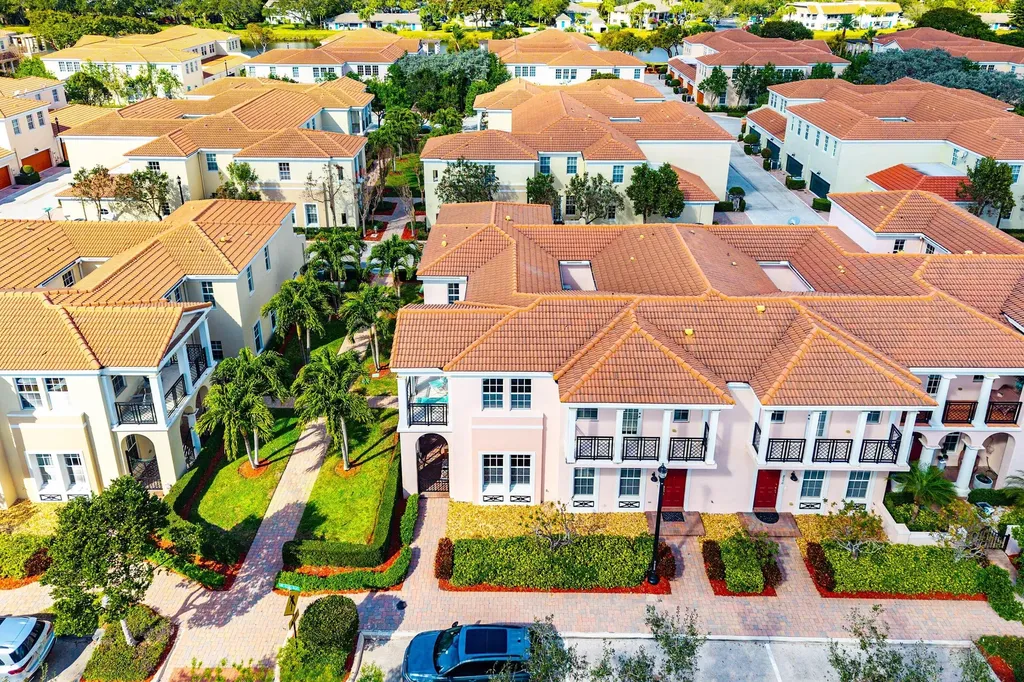 834 NW 83rd Lane Boca Raton FL 33487