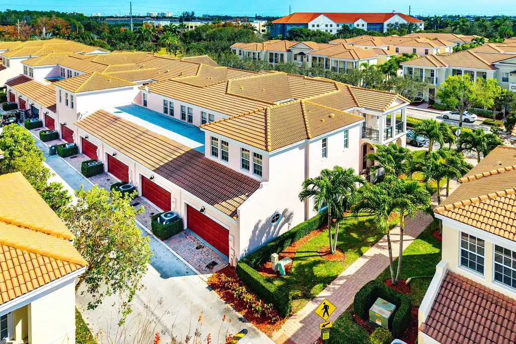 834 NW 83rd Lane Boca Raton FL 33487