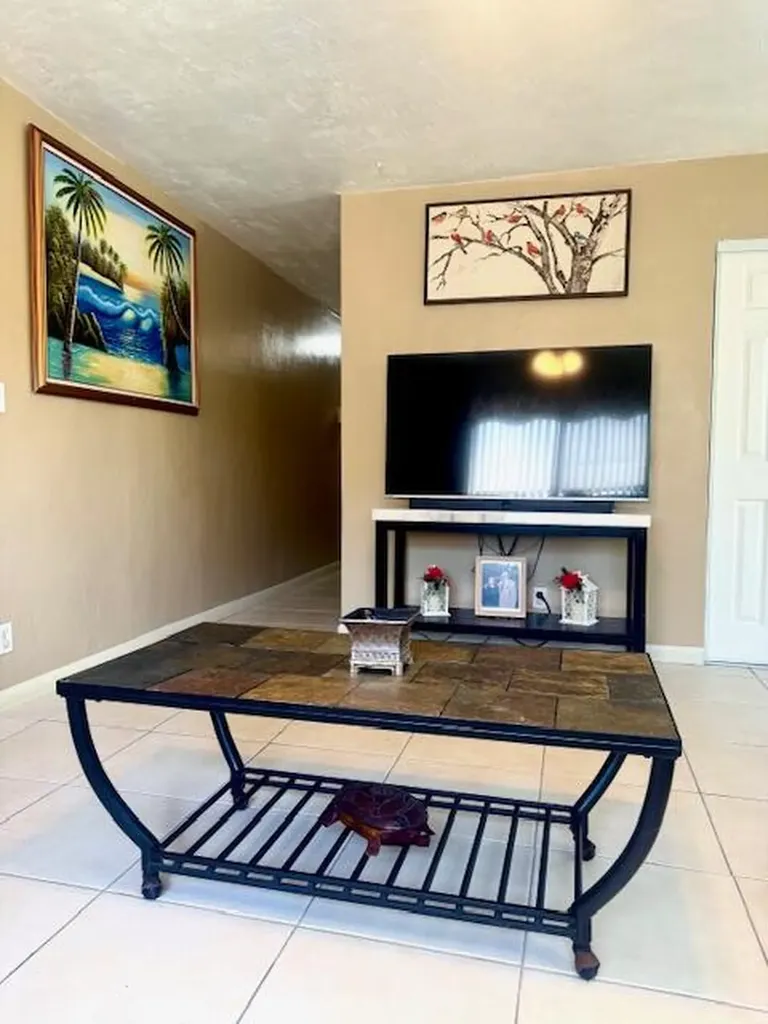 1481 SW 7th Terrace Deerfield Beach FL 33441