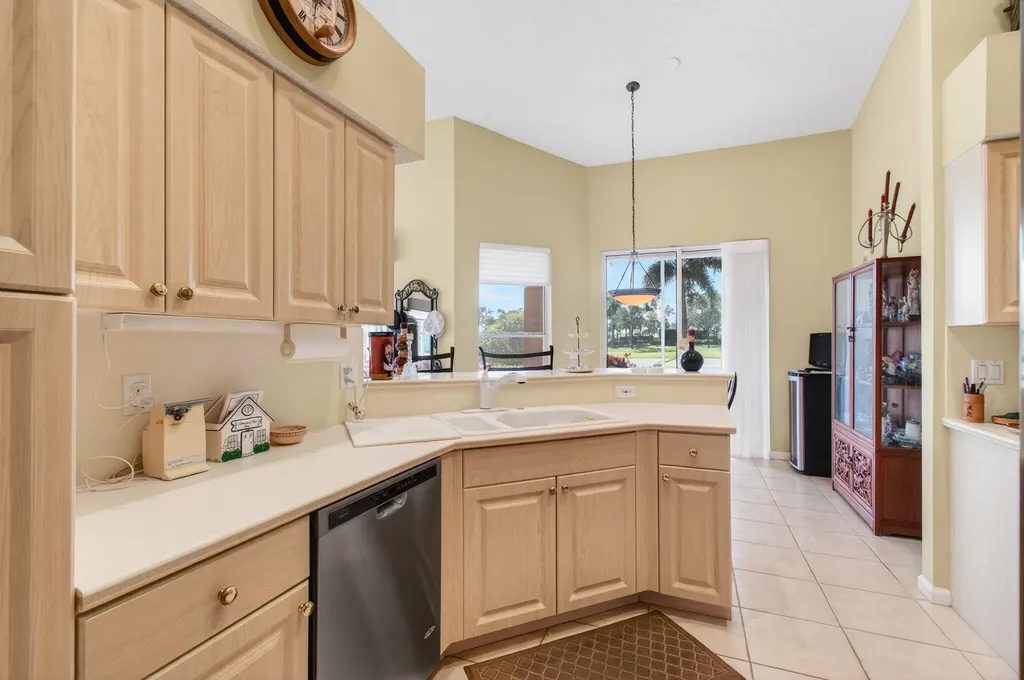 6862 Swansea Lane Boynton Beach FL 33472
