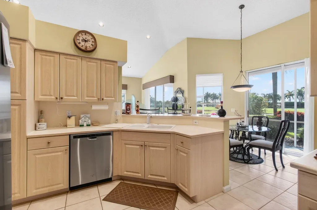 6862 Swansea Lane Boynton Beach FL 33472
