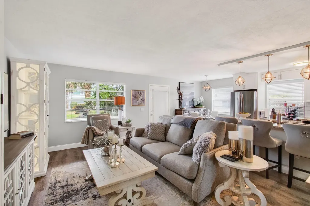 292 Piedmont G Delray Beach FL 33484