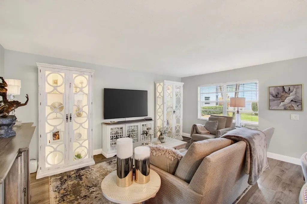 292 Piedmont G Delray Beach FL 33484