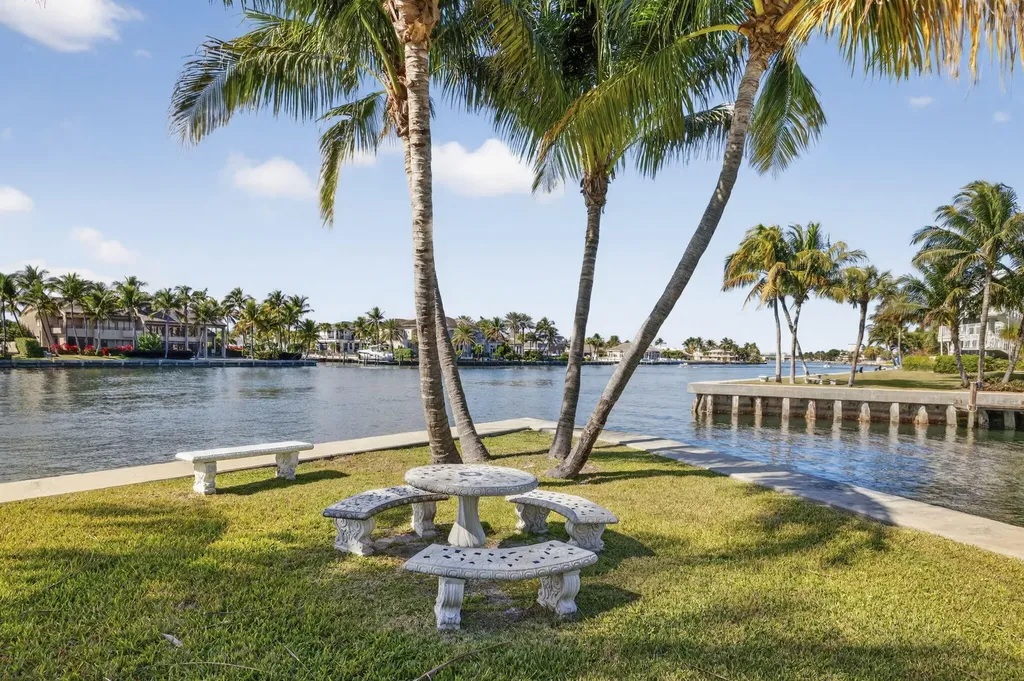 1221 Hillsboro Mile Hillsboro Beach FL 33062