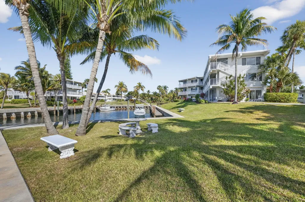 1221 Hillsboro Mile Hillsboro Beach FL 33062