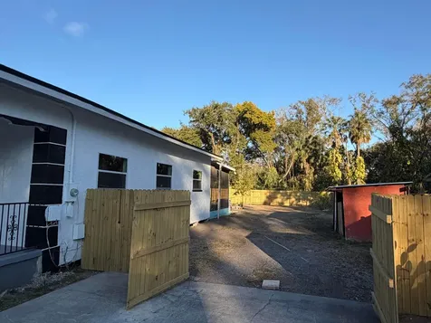 1606 S 45 Street Tampa FL 33619