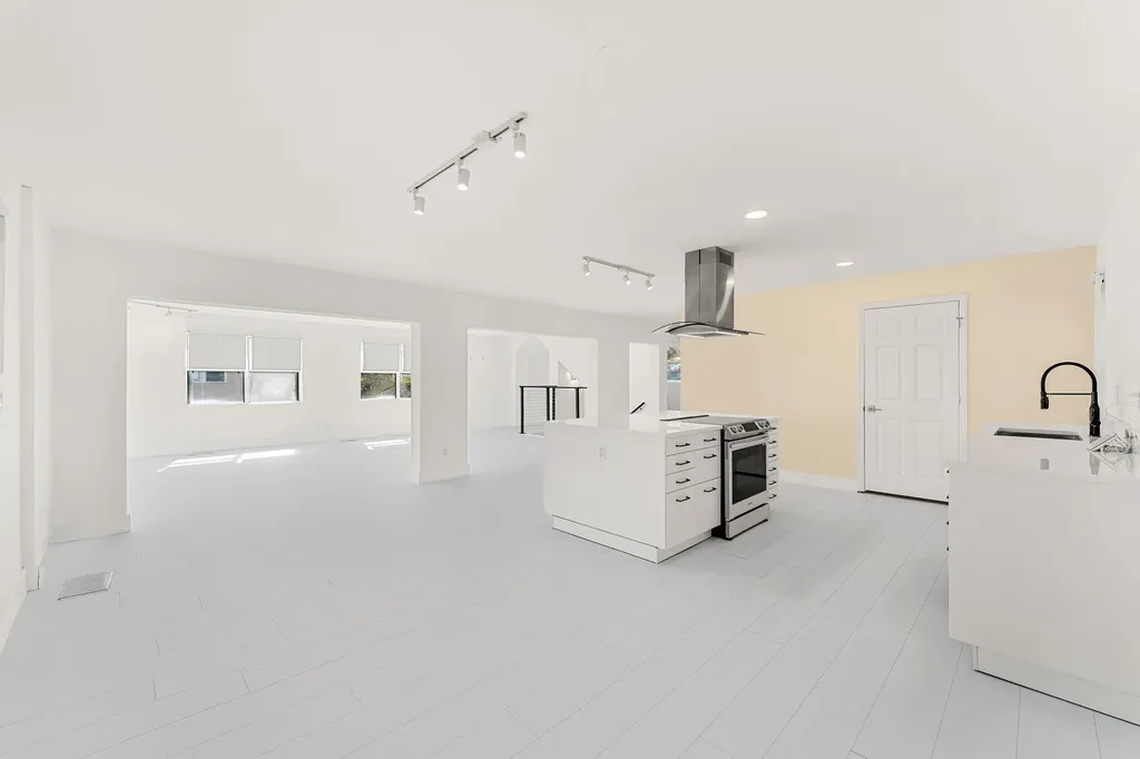 9085 S Highway A1a Melbourne Beach FL 32951