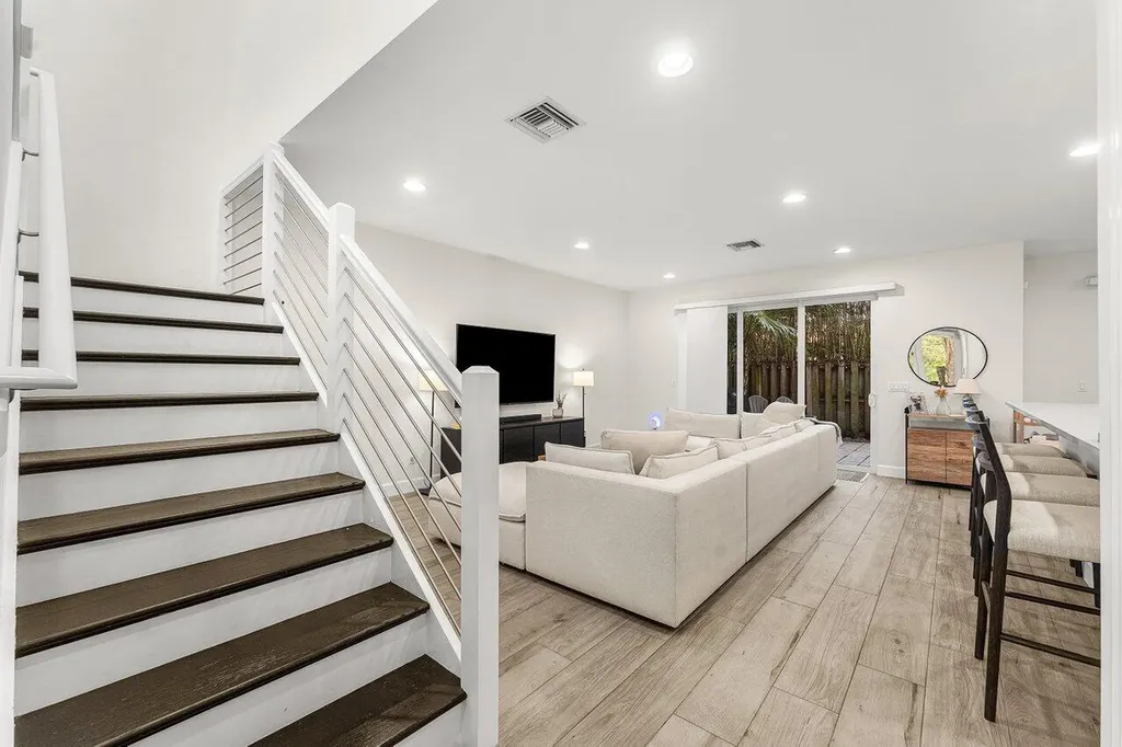 612 SW 15th Street Fort Lauderdale FL 33315