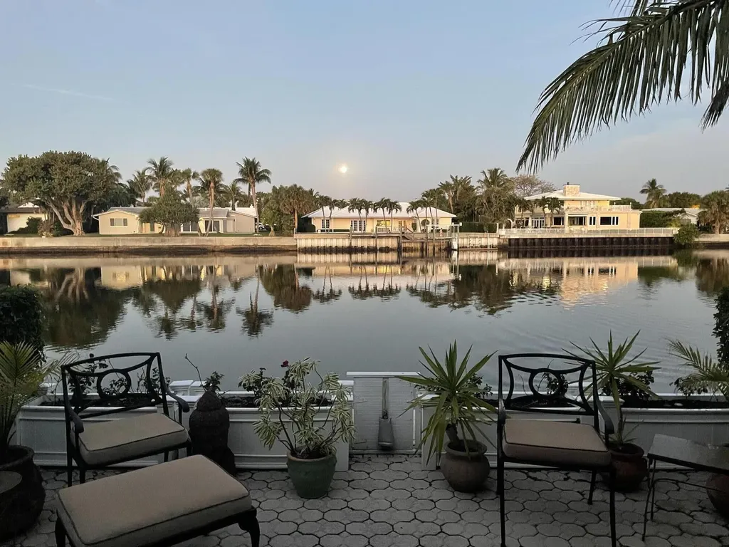 2272 S Ocean Boulevard Palm Beach FL 33480