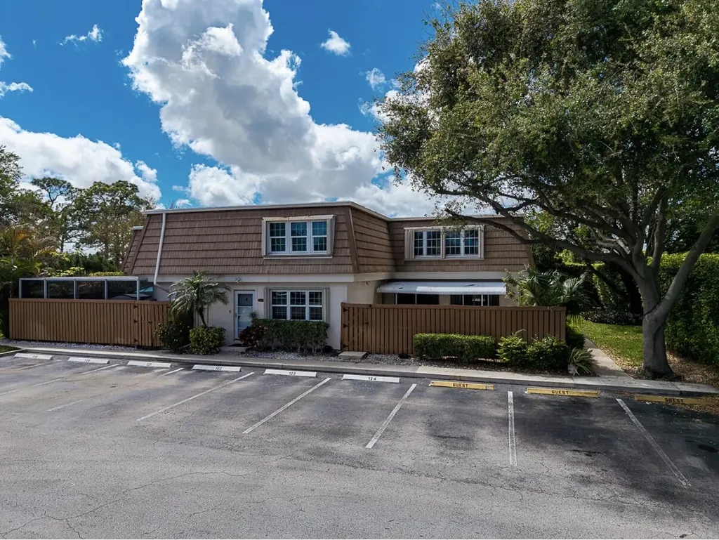 4300 Hazel Avenue Palm Beach Gardens FL 33410