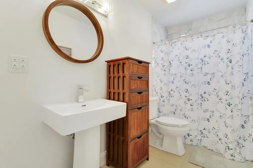 125 Arrowhead Circle Jupiter FL 33458