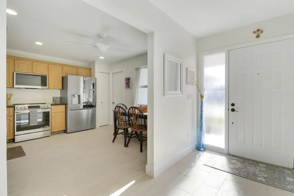 125 Arrowhead Circle Jupiter FL 33458