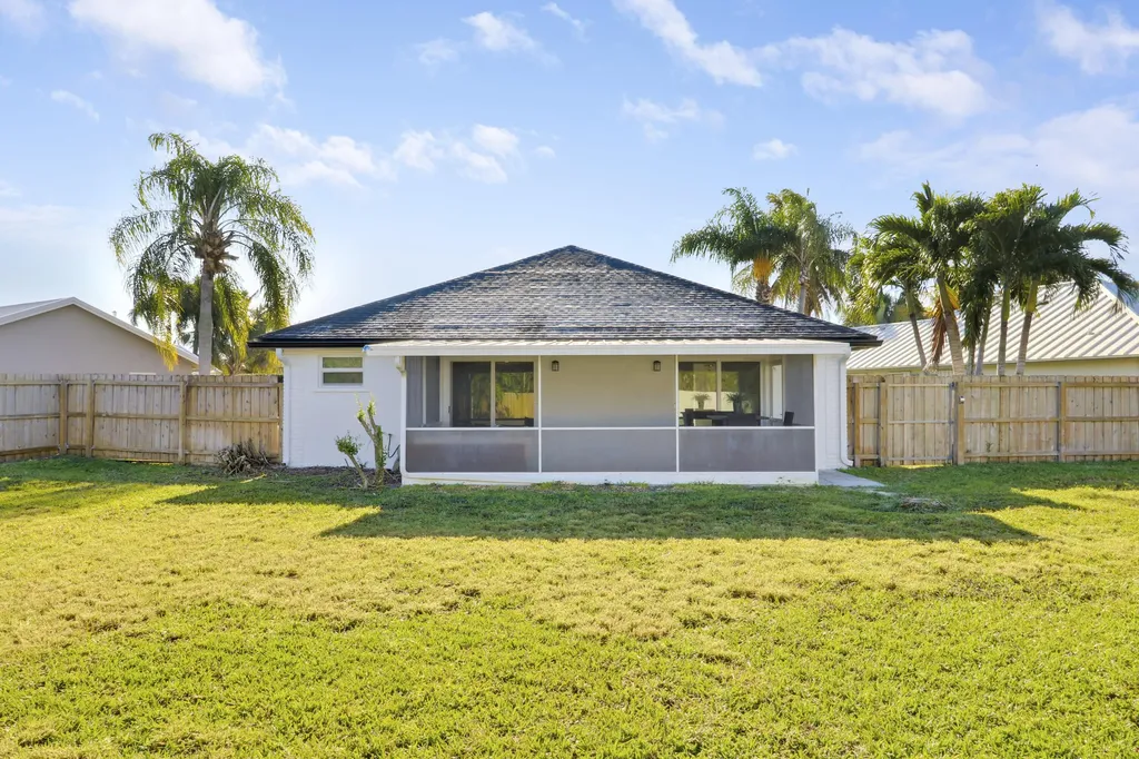 125 Arrowhead Circle Jupiter FL 33458
