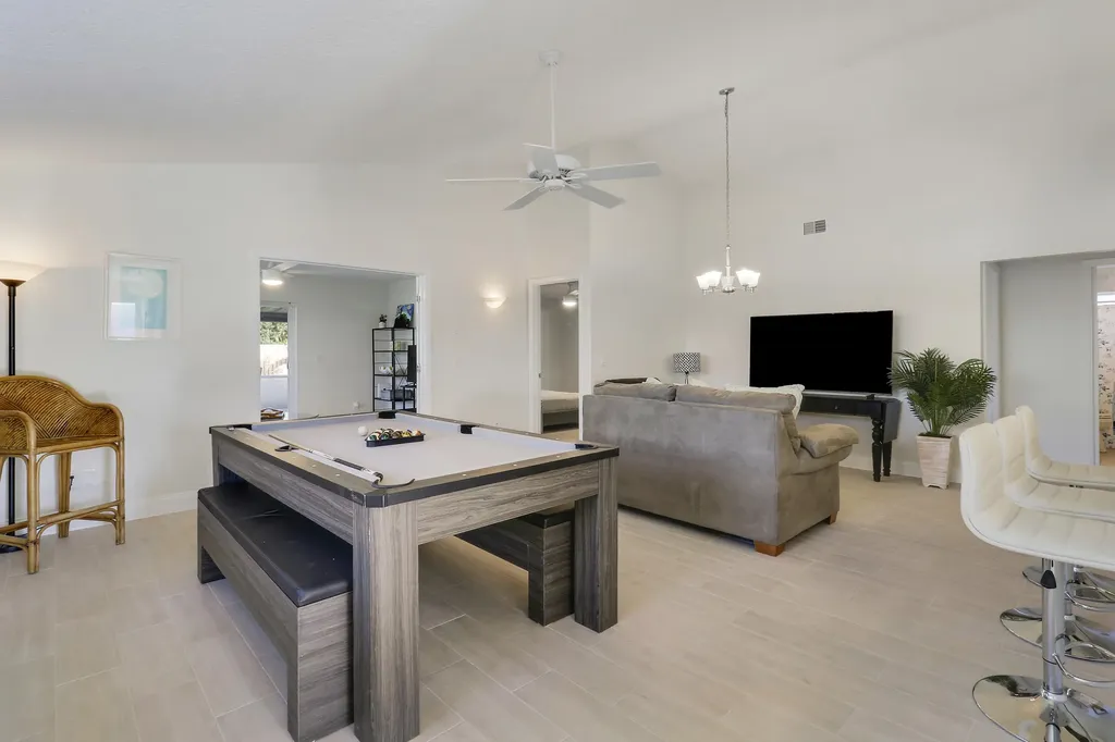 125 Arrowhead Circle Jupiter FL 33458