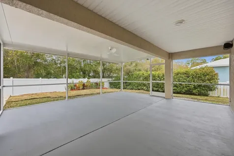 8315 94th Avenue Vero Beach FL 32967